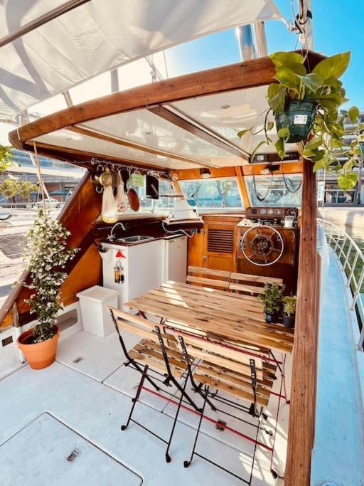 圣阿德里安-德贝索斯 Vintage Classic 70S Boat!酒店 外观 照片