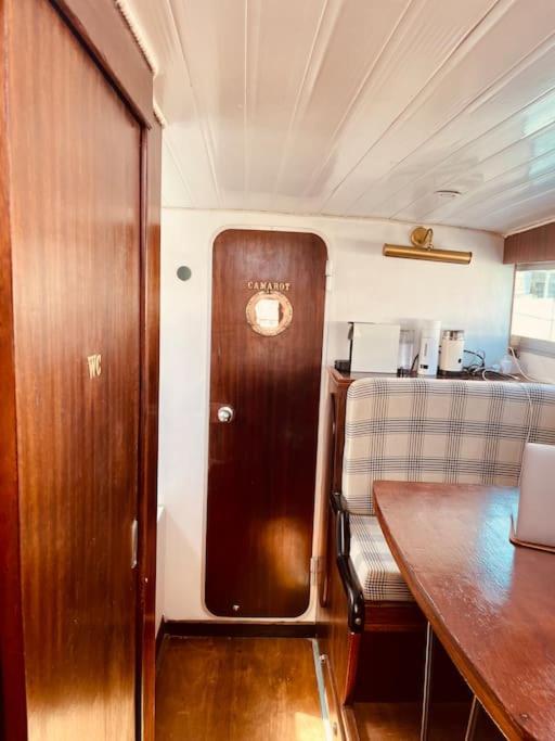 圣阿德里安-德贝索斯 Vintage Classic 70S Boat!酒店 外观 照片